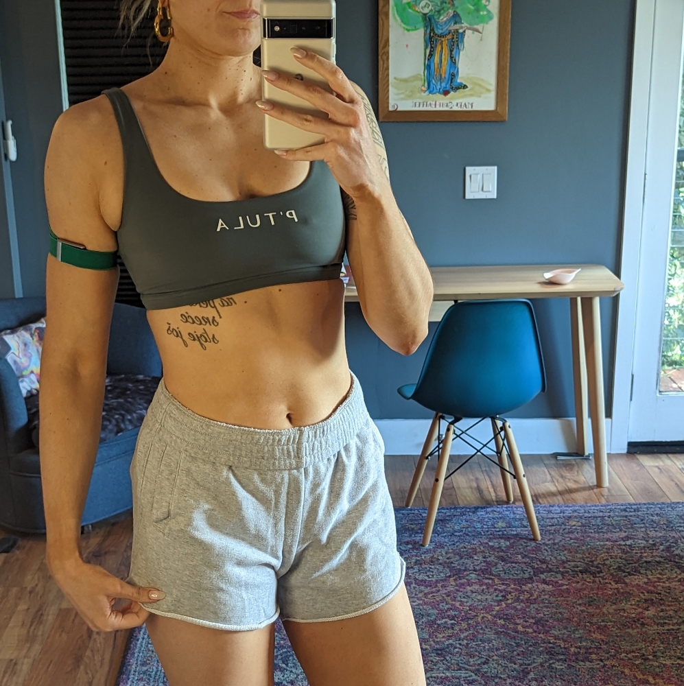 Ptula Scoop Neck Sports Bra in Spruce